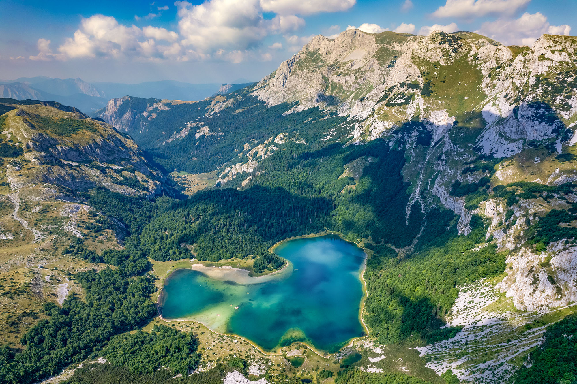 pogled na trnovacko jezero