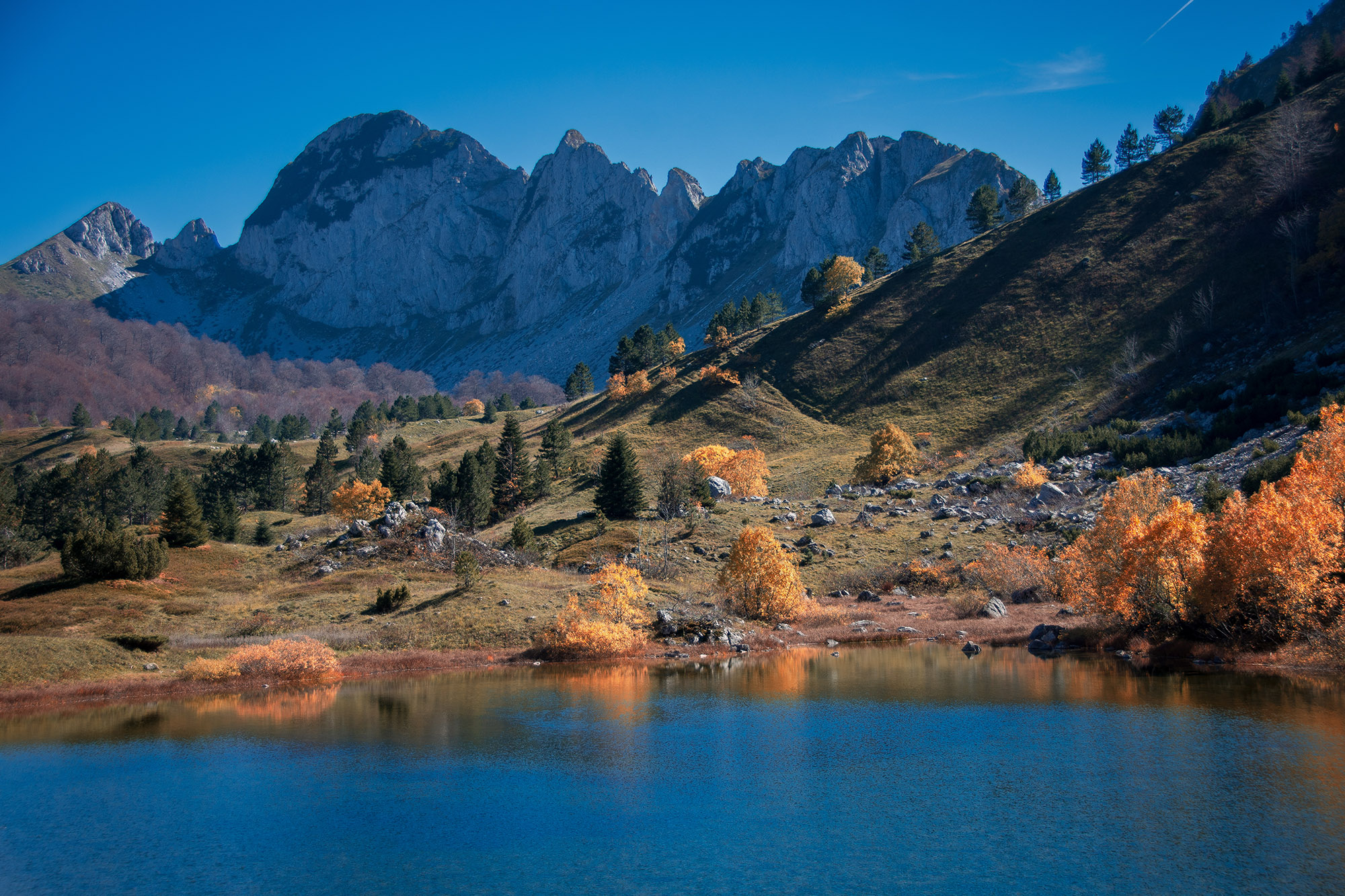 trnovacko jezero jesen